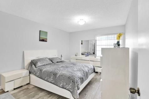906 Normandy S Delray Beach FL 33484