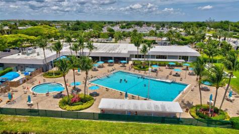 906 Normandy S Delray Beach FL 33484