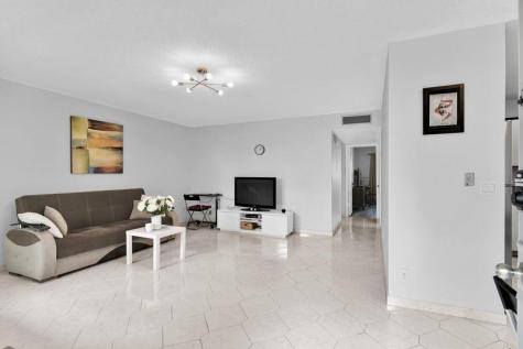 906 Normandy S Delray Beach FL 33484