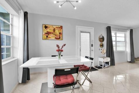 906 Normandy S Delray Beach FL 33484
