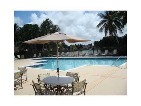 Hollywood FL 33025