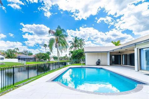 1260 NW 101st Avenue Plantation FL 33322
