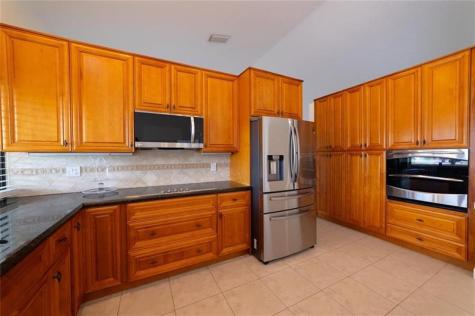 1260 NW 101st Avenue Plantation FL 33322