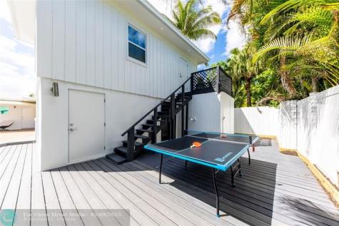 3329 NE 17th Street Fort Lauderdale FL 33305