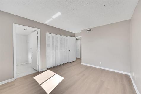 719 Gardens Drive Pompano Beach FL 33069