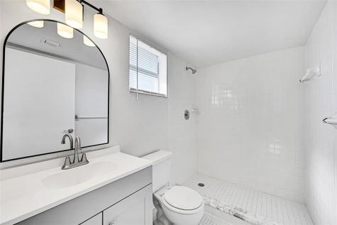719 Gardens Drive Pompano Beach FL 33069
