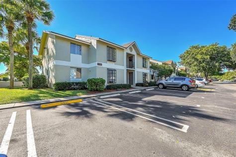 719 Gardens Drive Pompano Beach FL 33069