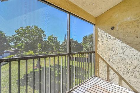 719 Gardens Drive Pompano Beach FL 33069
