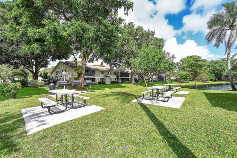 719 Gardens Drive Pompano Beach FL 33069
