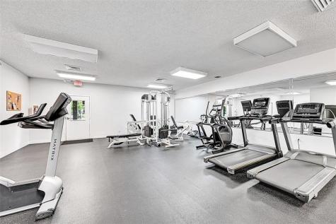 719 Gardens Drive Pompano Beach FL 33069