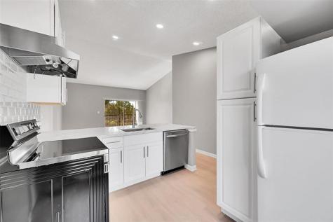 719 Gardens Drive Pompano Beach FL 33069