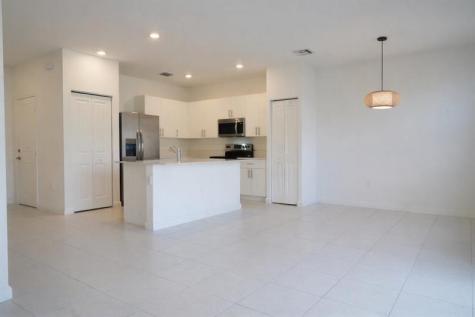 11833 NW 47th Manor Coral Springs FL 33076