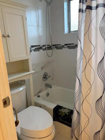 450 Paradise Isle Boulevard Hallandale Beach FL 33009