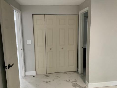 642 NW 14th Way Fort Lauderdale FL 33311