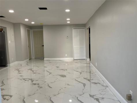 642 NW 14th Way Fort Lauderdale FL 33311