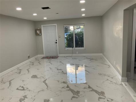 642 NW 14th Way Fort Lauderdale FL 33311