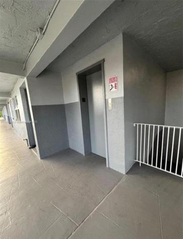 11195 SW 1st Street Miami FL 33174
