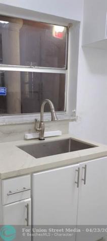 1245 W 24th Street Hialeah FL 33010
