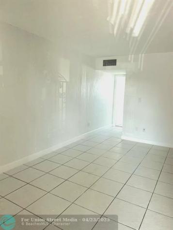 1245 W 24th Street Hialeah FL 33010