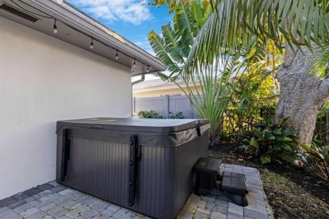 5821 NE 14th Way Fort Lauderdale FL 33334