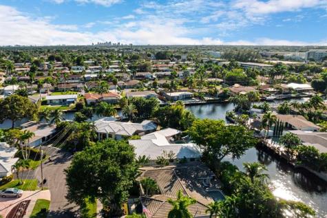 5821 NE 14th Way Fort Lauderdale FL 33334
