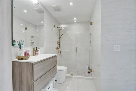 3000 NE 188th Street Miami FL 33180