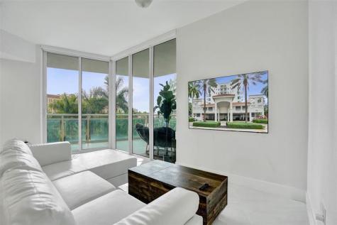 3000 NE 188th Street Miami FL 33180
