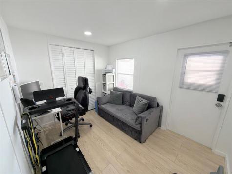 5221 SW 25th Avenue Fort Lauderdale FL 33312