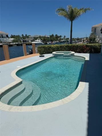 2731 NE 28th Court Lighthouse Point FL 33064