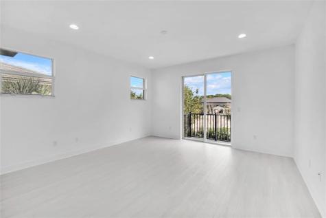 6947 Pines Circle Coconut Creek FL 33073