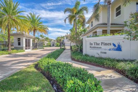 6947 Pines Circle Coconut Creek FL 33073