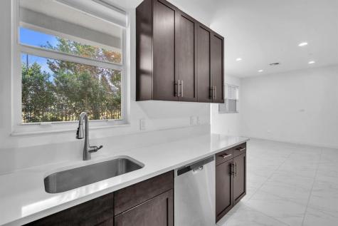 6947 Pines Circle Coconut Creek FL 33073