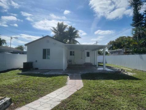 2207 Taft Street Hollywood FL 33020