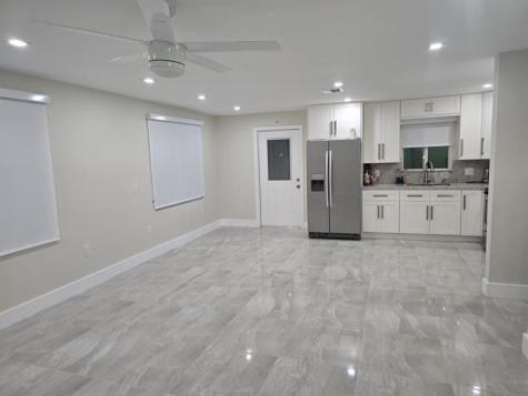 2207 Taft Street Hollywood FL 33020