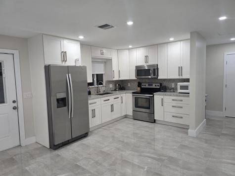 2207 Taft Street Hollywood FL 33020