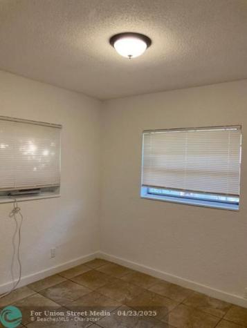 513 SW 2nd Court Pompano Beach FL 33060