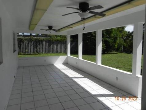 819 N Highland Drive Hollywood FL 33021