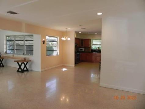 819 N Highland Drive Hollywood FL 33021