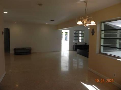 819 N Highland Drive Hollywood FL 33021