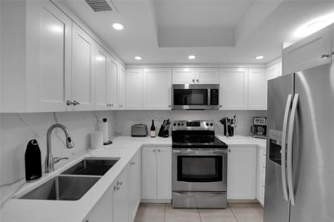 2125 SE 10 Avenue Fort Lauderdale FL 33316