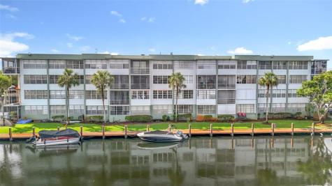 2741 Taft Street Hollywood FL 33020