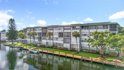 2741 Taft Street Hollywood FL 33020