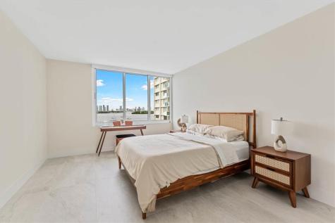 1200 West Avenue Miami Beach FL 33139