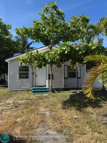 2127 Cleveland Street Hollywood FL 33020
