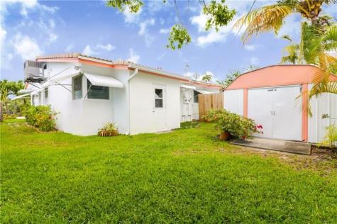 260 NE 58th Street Oakland Park FL 33334
