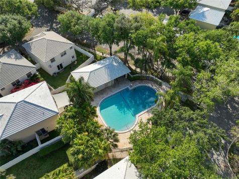 9871 NW 2nd Court Plantation FL 33324