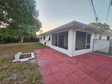 612 N Coconut Avenue Port St Lucie FL 34952