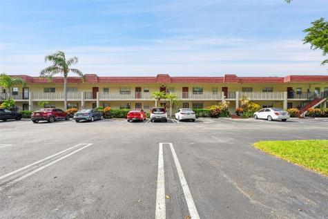 23 Abbey Lane Delray Beach FL 33446