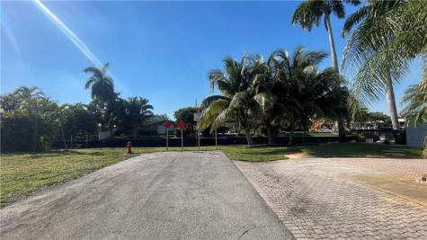 1757 NE 21st Street Fort Lauderdale FL 33305