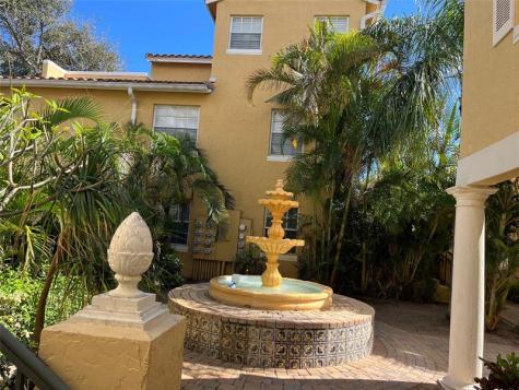 1040 Lake Shore Drive West Palm Beach FL 33403
